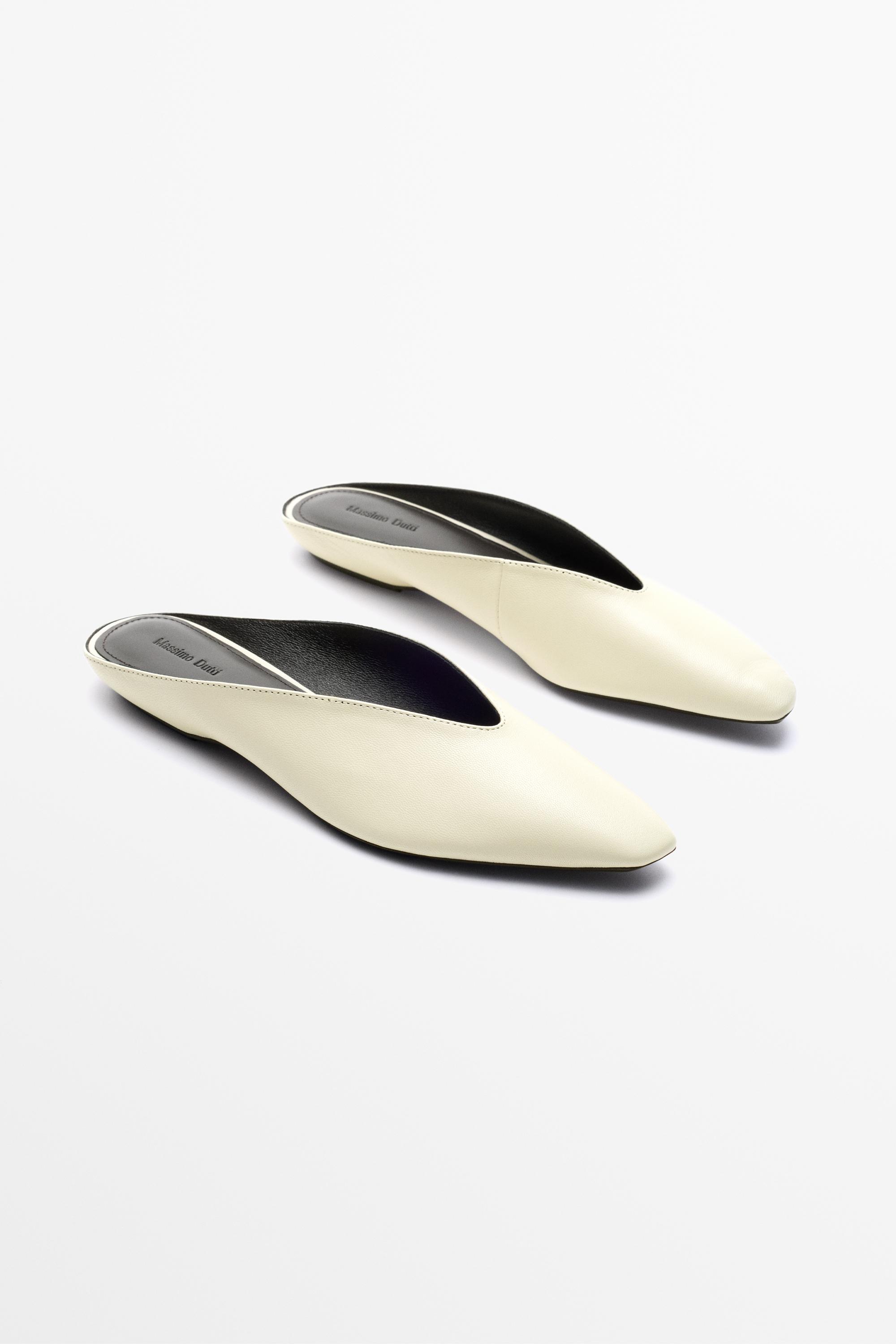 Mules en cuir souple